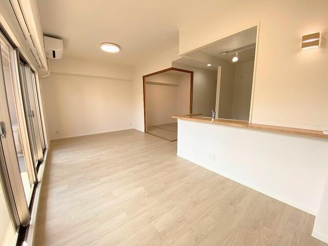 名古屋市中川区松年町２丁目の中古マンションの居間・リビング| 