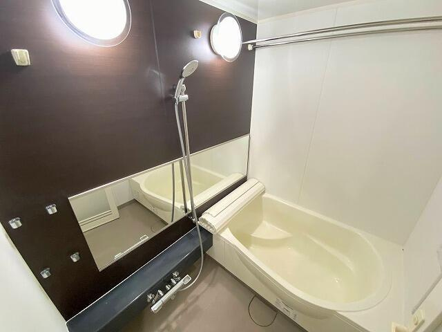 名古屋市中川区松年町２丁目の中古マンションの浴室| 