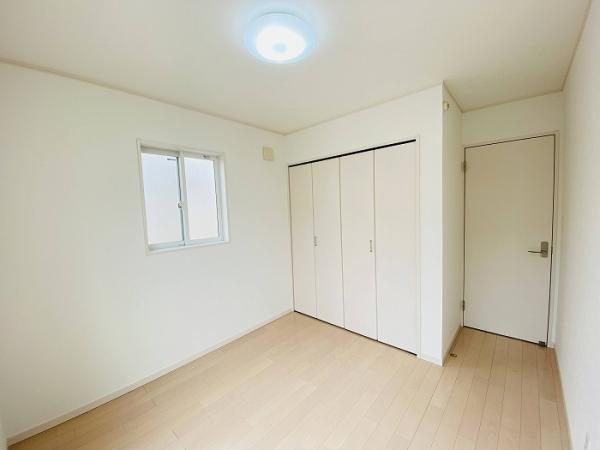 名古屋市北区水草町２丁目の中古一戸建の洋室|「2階洋室南西側」クローゼッ… 