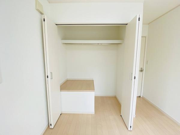 名古屋市北区水草町２丁目の中古一戸建の収納|「2階洋室南西側」段差付のク… 