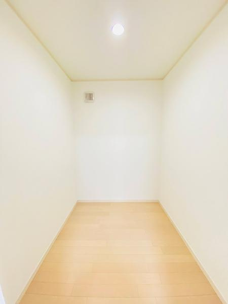 名古屋市北区水草町２丁目の中古一戸建の洋室|「2階洋室北側」ウォークイン… 