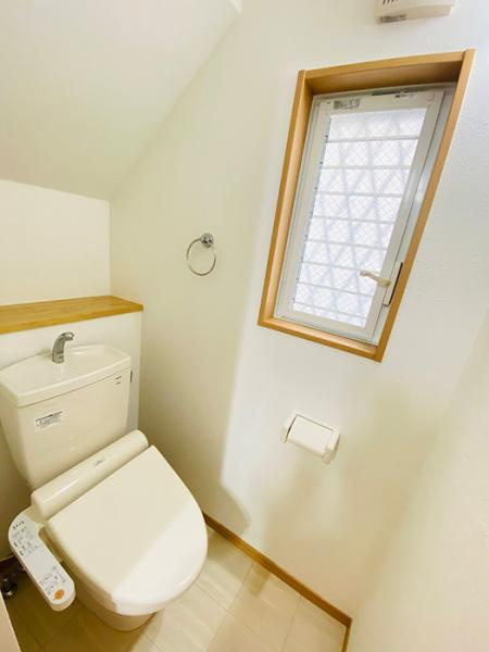 名古屋市北区水草町２丁目の中古一戸建のトイレ|「1階トイレ」便座の保温機能… 