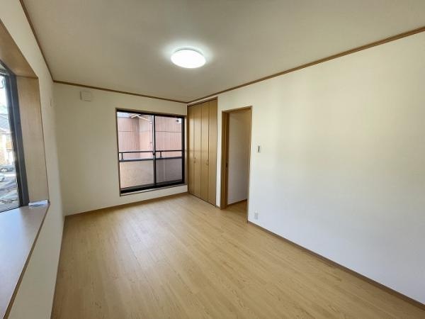 名古屋市熱田区野立町２丁目の中古一戸建の洋室|「2階北洋室」別角度からの様… 