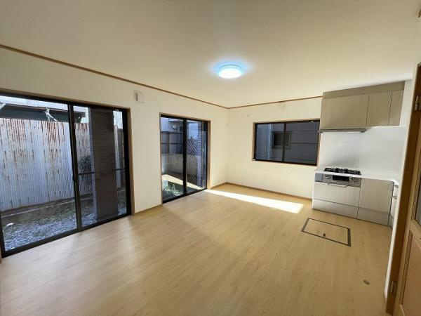 名古屋市熱田区野立町２丁目の中古一戸建の居間・リビング| 