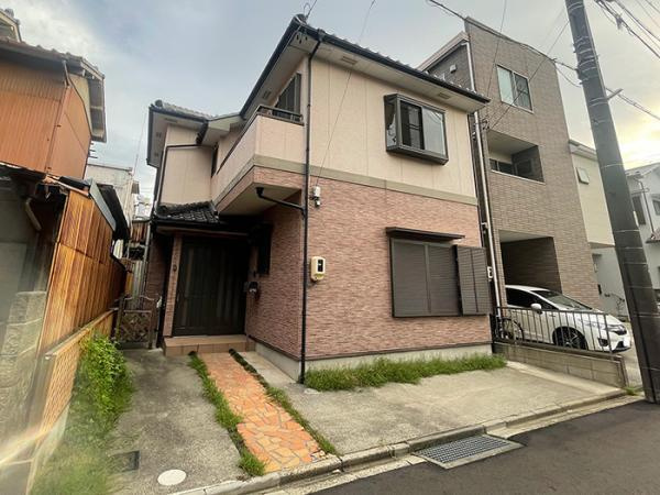 名古屋市熱田区野立町２丁目の中古一戸建の前面道路含む現地写真|現地外観 