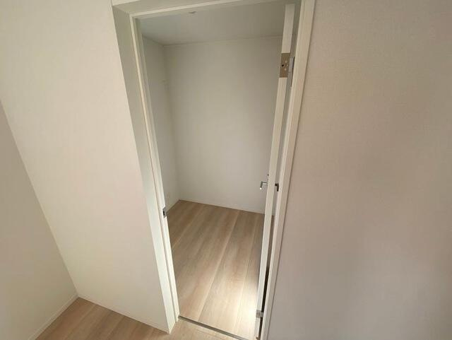 名古屋市守山区大字上志段味字稲堀田新田の新築一戸建のその他|お洋服が少ない方は書斎やテレ… 