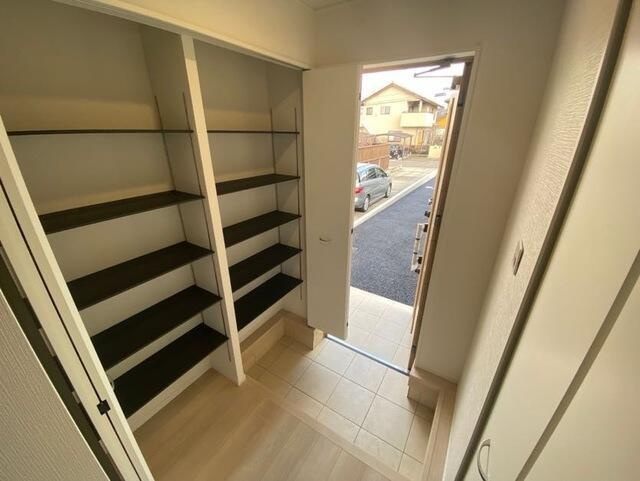名古屋市守山区大字上志段味字稲堀田新田の新築一戸建のその他|玄関には大容量の下駄箱あり！… 