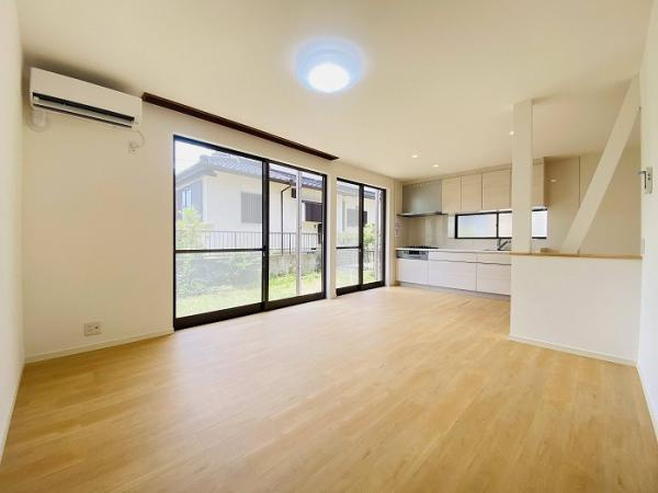 名古屋市緑区姥子山３丁目の中古一戸建の居間・リビング|約15.5帖のLDK 