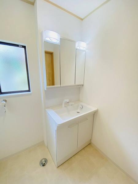 名古屋市緑区姥子山３丁目の中古一戸建の独立洗面台|新品交換済みの洗面台 