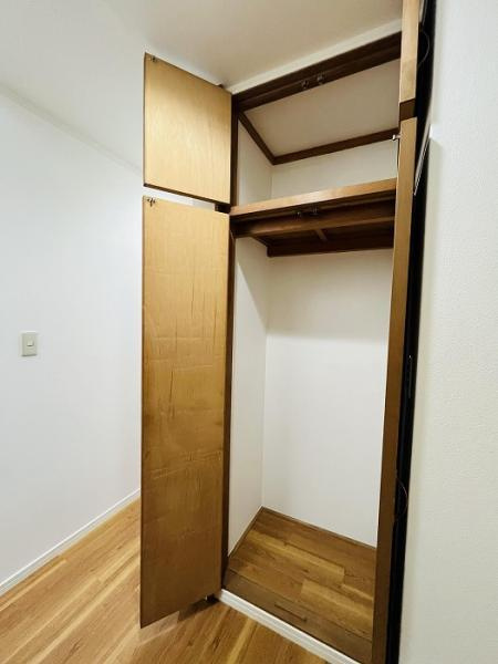 名古屋市守山区高島町の中古一戸建の収納|「廊下収納」脱衣所トイレに近… 