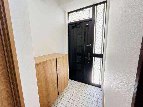 名古屋市守山区高島町の中古一戸建の玄関|「玄関」日当たりよい 