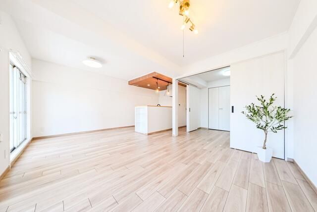 名古屋市中川区露橋２丁目の中古マンションの居間・リビング| 