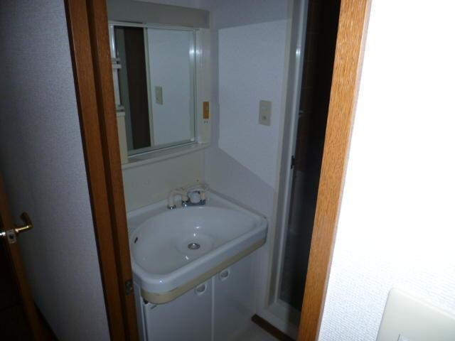 名古屋市守山区天子田２丁目の中古マンションの独立洗面台| 