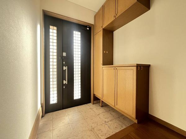 の中古一戸建の玄関|玄関 