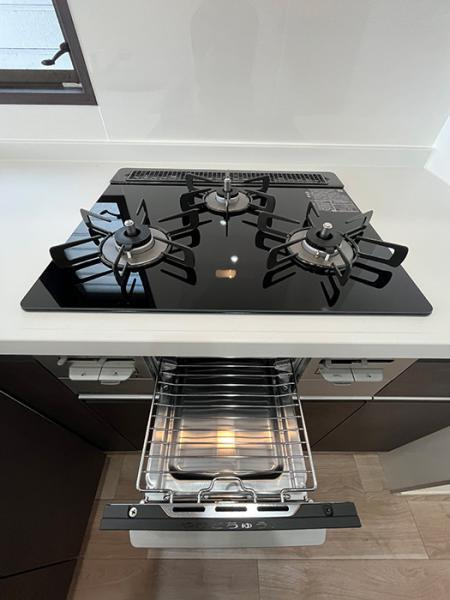 名古屋市名東区よもぎ台３丁目の中古マンションのキッチン|コンロ 