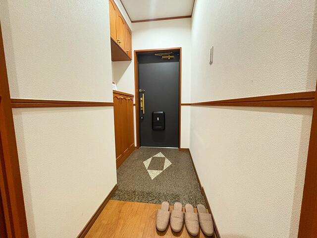 ライオンズマンション一宮貴船の玄関