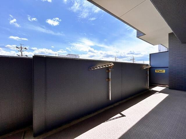 ライオンズマンション一宮貴船のバルコニー