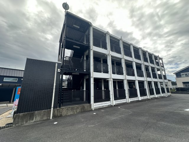 ヤング宮上の外観