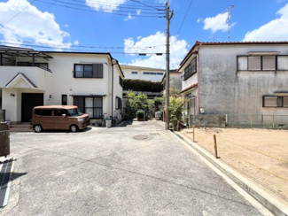 【前面道路含む現地写真】