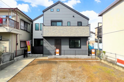 【外観】 | 綱島東５丁目　新築一戸建て | ◆一戸建てを中心とした街並みが整然と続き、周辺は高い建物が建っていないので、緑の多い閑静な趣を感じる環境です。街並みや周辺環境も重要なポイントです！！ (画像は加工しています)