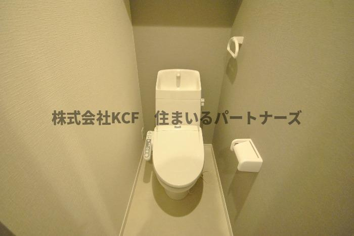 J・プレミアム久留米のトイレ|落ち着いた色調のトイレです