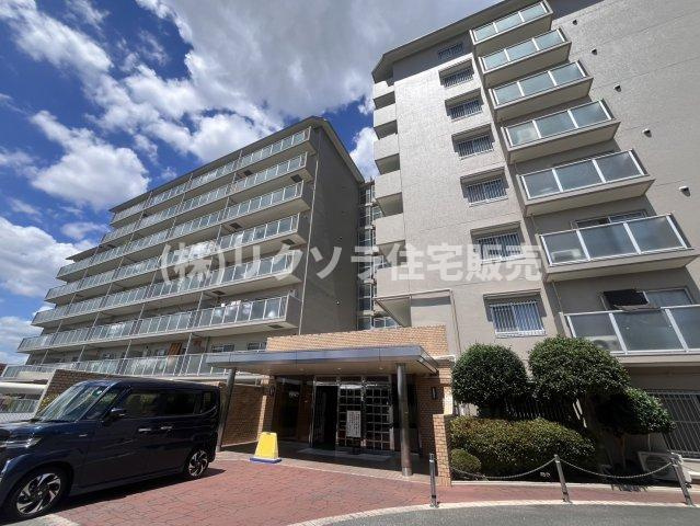 ルネ枚方の外観|新しい生活にいかがでしょうか？外観はお住まいの顔になります。こだわりたいポイントですね。水回りリフォームやリノベーションも承ってます。
■現地見学・資金計画相談・住宅ローン相談もお問合せ受付中■