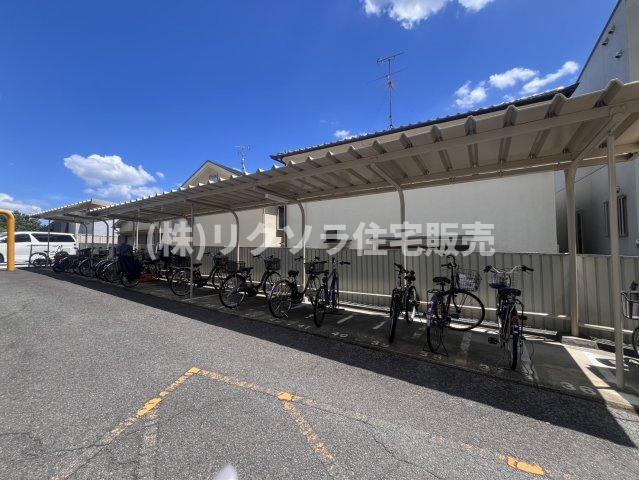 ルネ枚方の駐輪場|■物件内覧・資金計画相談・住宅ローン相談、リフォーム相談、お問合せ受付中■
※当日・翌日のご内覧、ご相談はお電話でのお問合せがスムーズです！