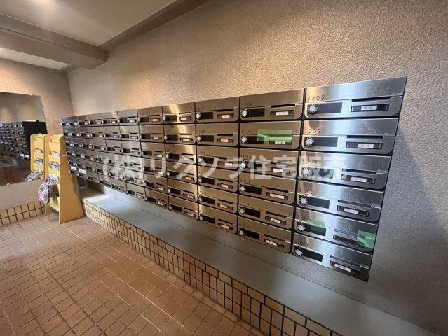 ルネ枚方の設備|集合ポスト
■物件内覧・資金計画相談・住宅ローン相談、リフォーム相談、お問合せ受付中■
※当日・翌日のご内覧、ご相談はお電話でのお問合せがスムーズです！