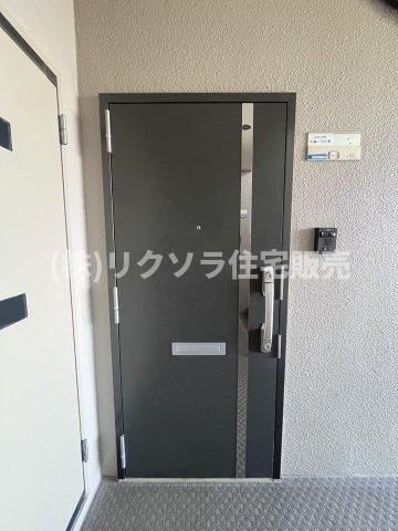 ルネ枚方の玄関|■物件内覧・資金計画相談・住宅ローン相談、リフォーム相談、お問合せ受付中■
※当日・翌日のご内覧、ご相談はお電話でのお問合せがスムーズです！