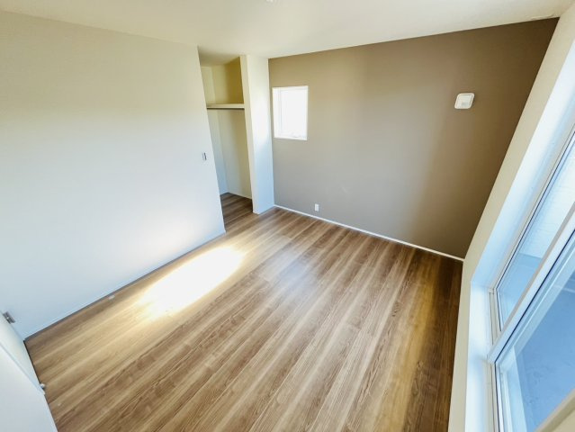 知多市清水が丘2-1606『仲介手数料無料』新築戸建ての洋室