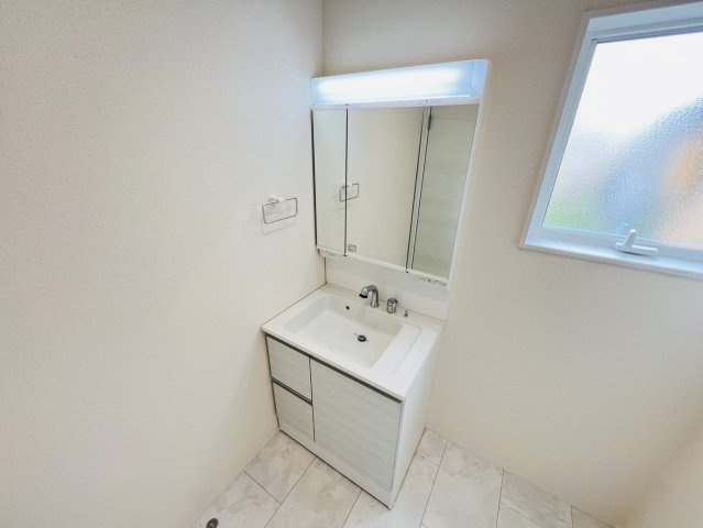 知多市清水が丘2-1606『仲介手数料無料』新築戸建ての独立洗面台