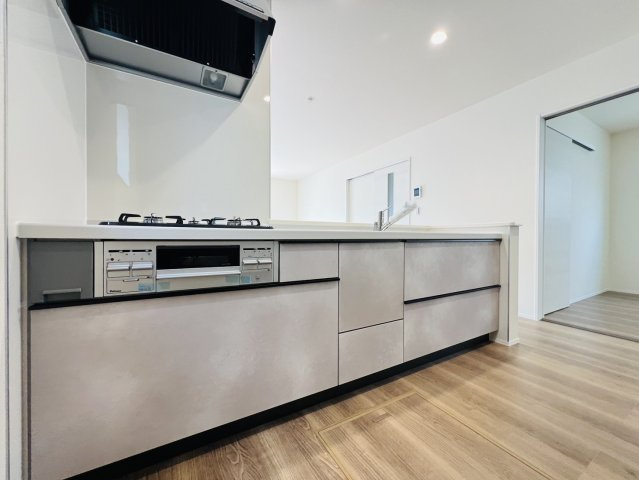 知多市清水が丘2-1606『仲介手数料無料』新築戸建てのキッチン