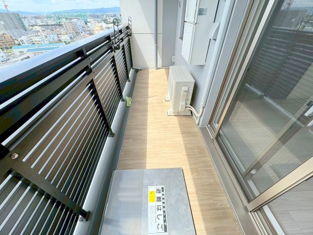 プレサンス東三国エンブレイスのバルコニー