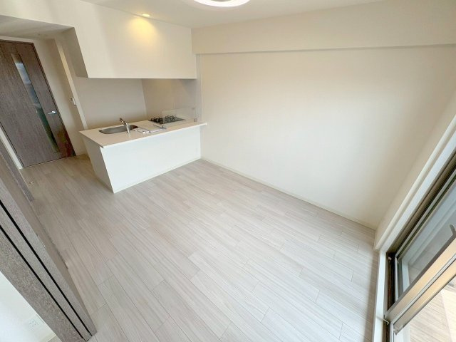 プレサンス東三国エンブレイスの居間・リビング