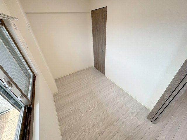 プレサンス東三国エンブレイスの洋室