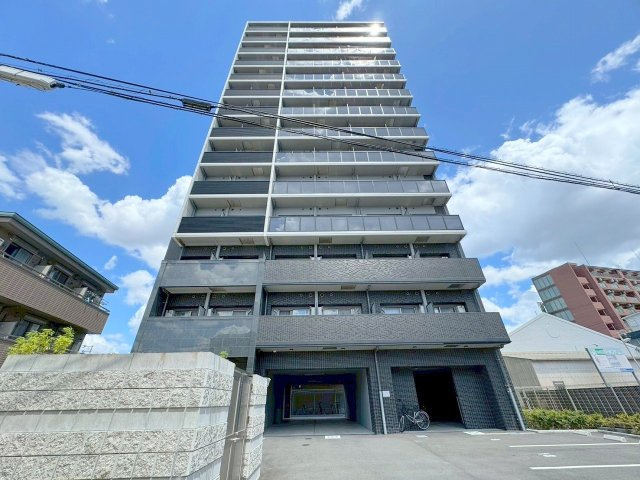 プレサンス東三国エンブレイスの外観