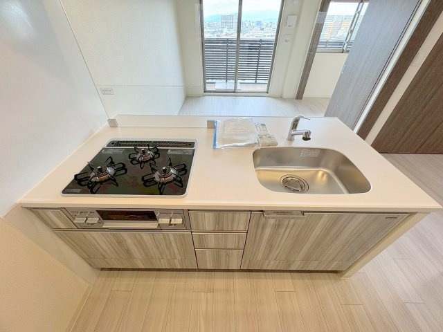 プレサンス東三国エンブレイスのキッチン