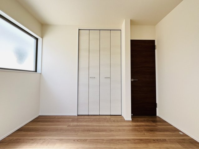 知多市清水が丘2-1606『仲介手数料無料』新築戸建ての洋室