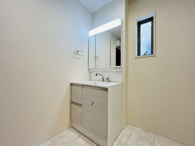 知多市清水が丘2-1606『仲介手数料無料』新築戸建ての独立洗面台