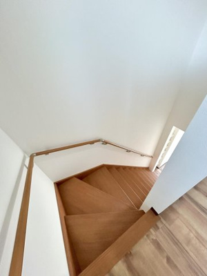 【内装】 | TJ海南岡田