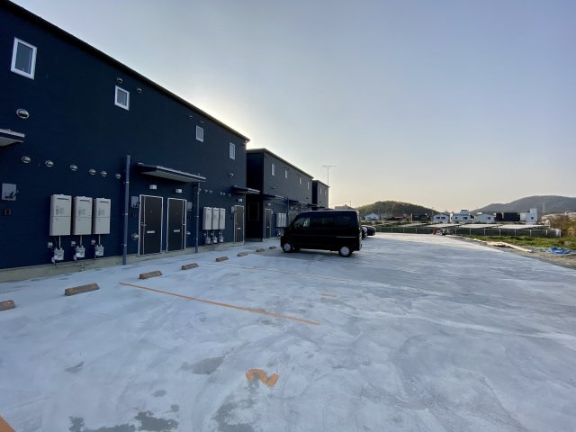 【駐車場】 | TJ海南岡田