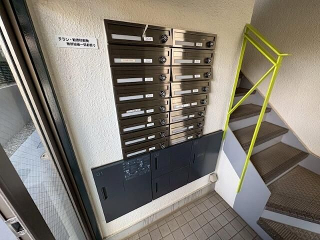 ウィステリア国立のエントランス