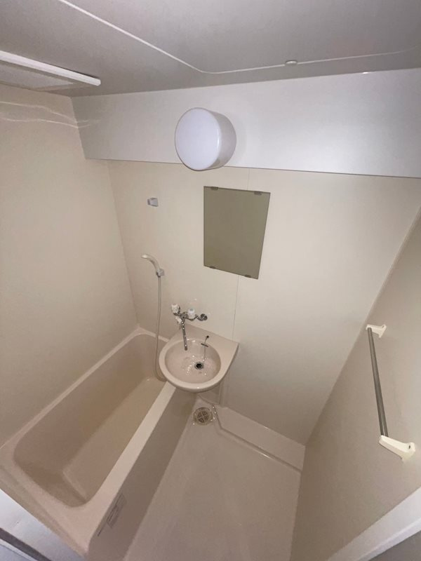 アリビオ博多駅東の浴室