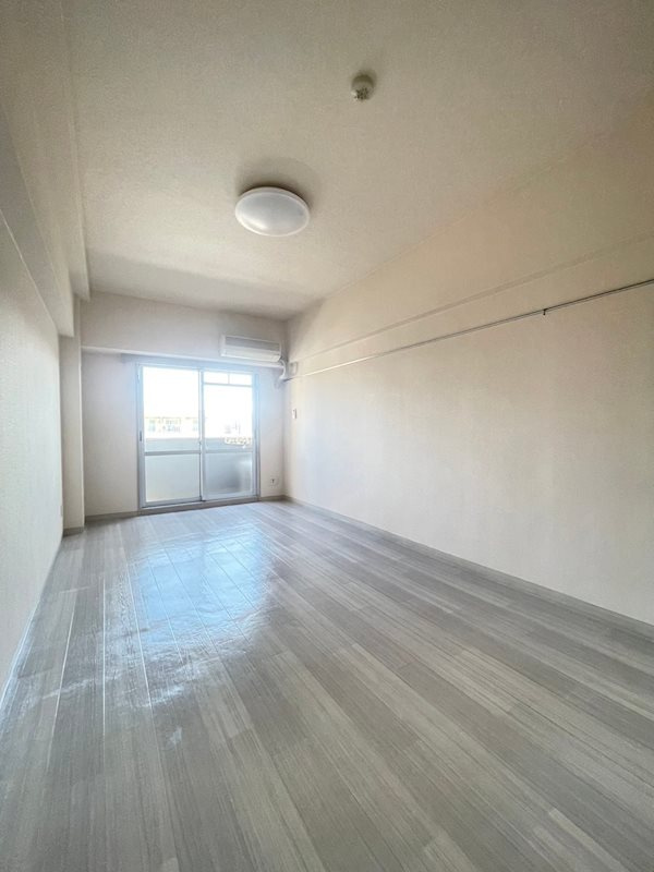 アリビオ博多駅東の居間・リビング