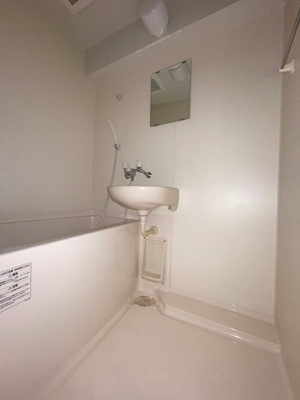 アリビオ博多駅東の浴室