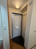 毎日通る玄関はこちらです