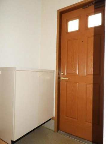 ニュークレストール光ケ丘の玄関|きれいな玄関です