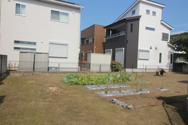 小山市駅南町3丁目の外観|敷地内（2025年7月撮影）