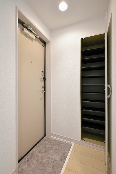 ラウレアハイツの玄関