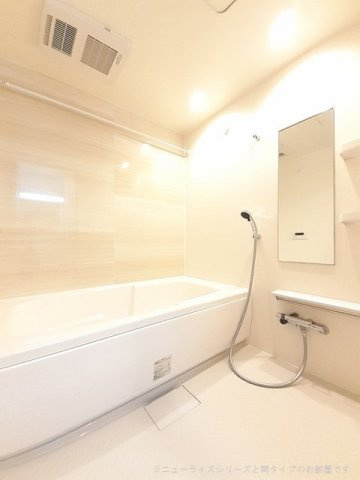 フェリ―ス　Ａの浴室